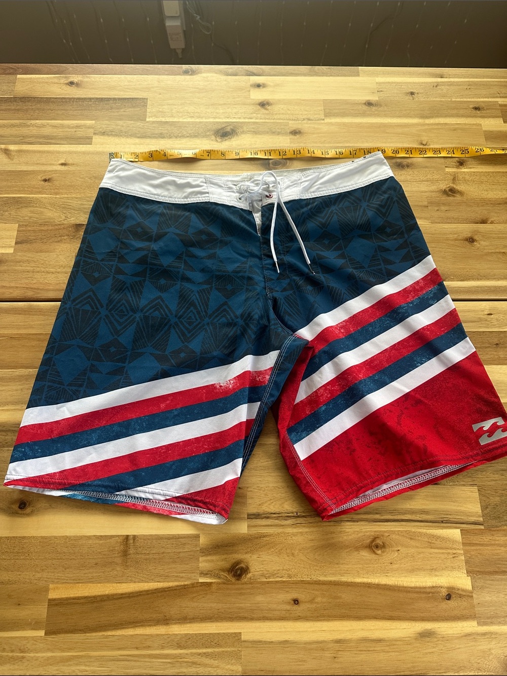 Billabong Men’s Navy, Red & White Boardshorts